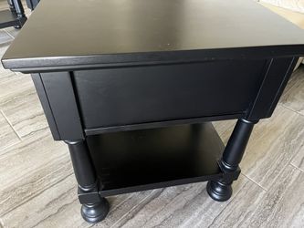 Coffee Table & 2  Matching End Tables Thumbnail