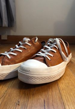 Converse Leather Sneakers Thumbnail