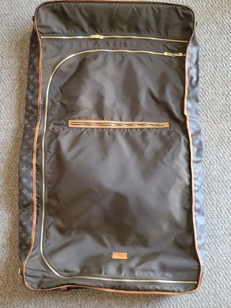 Original LOUIS VUITTON Garment Traveling Bag