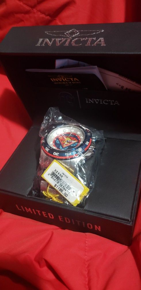 Invicta 54mm DC Comics Limited Edition DC COMICS SUPERMAN TIMEPIECE MSRP $1195.00