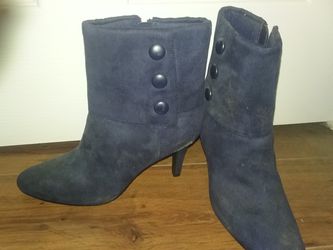 Suede boots Thumbnail