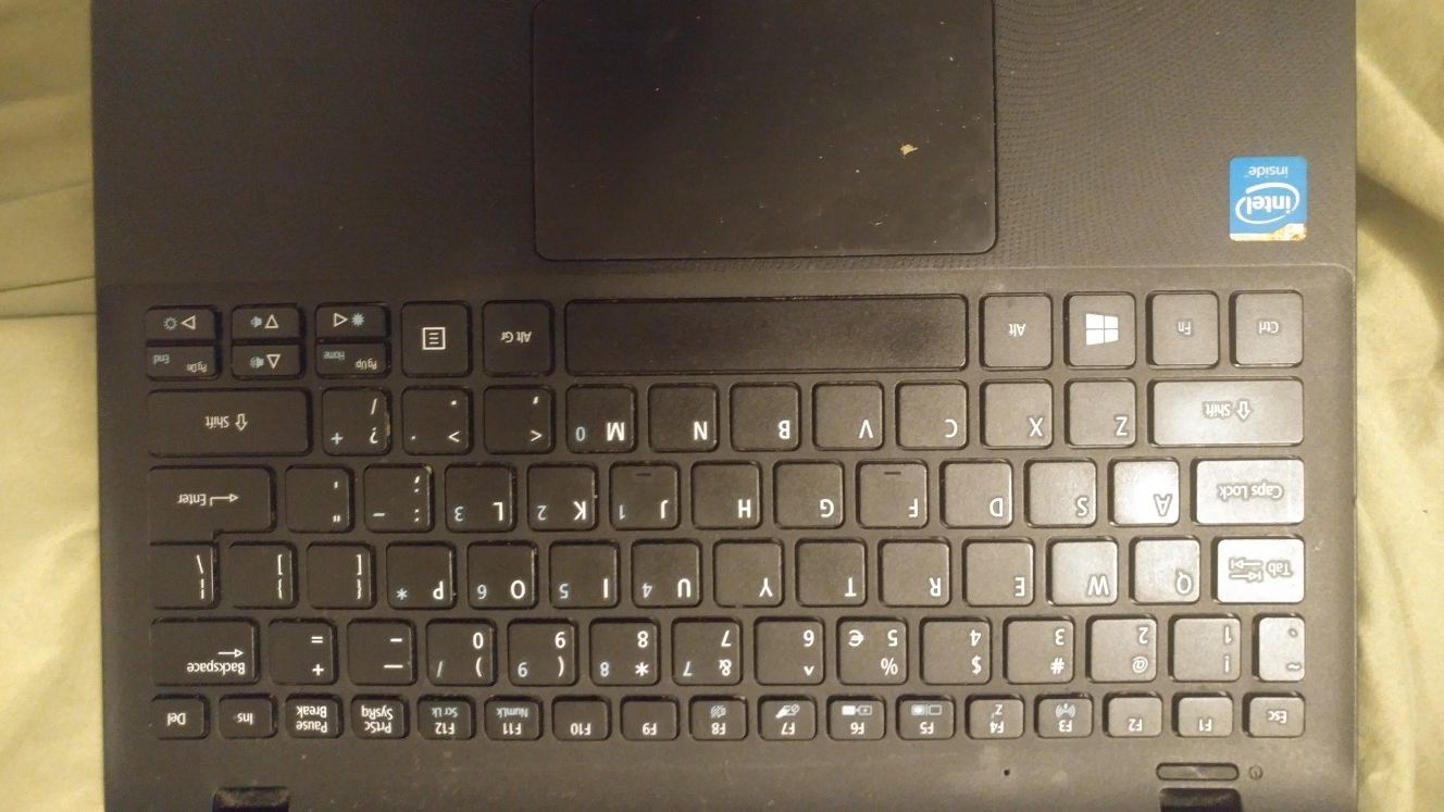 Acer ES1-111