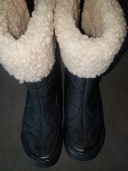 Ugg Snow Boots Thumbnail