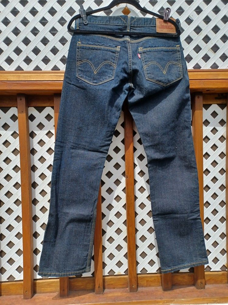 New-3 Pair 33x32 Levi Jeans