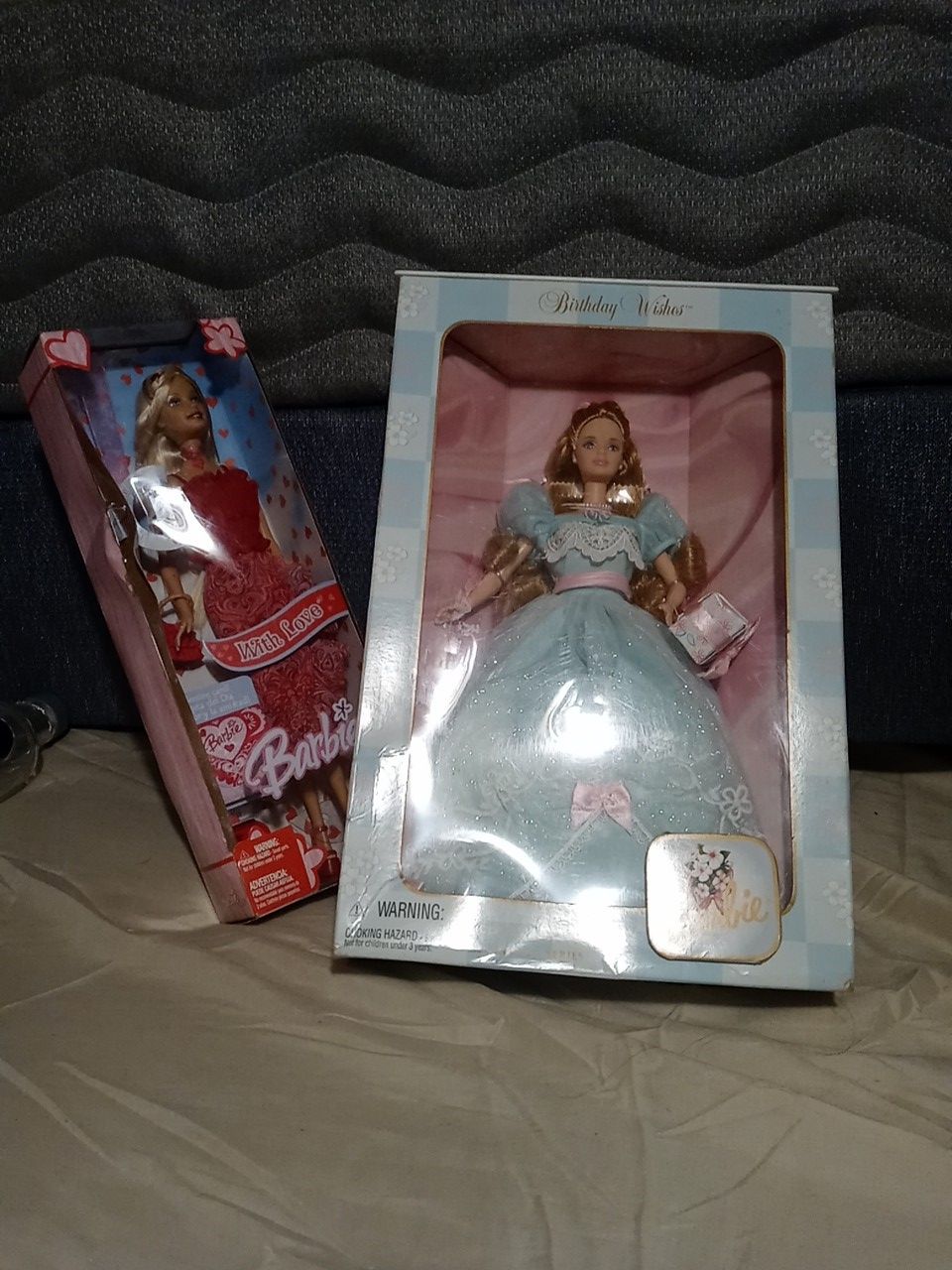 2 barbie Collectable