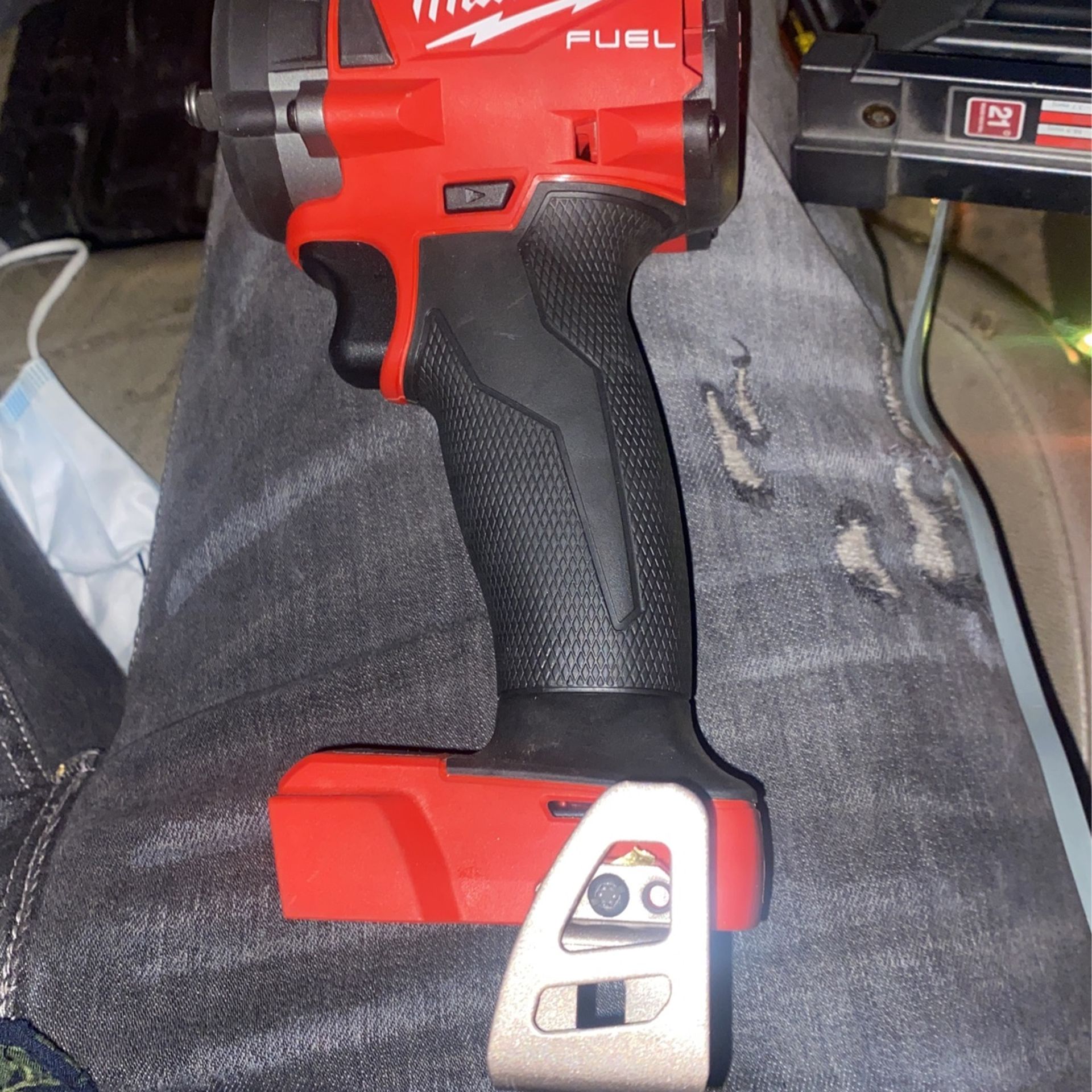 Milwaukee 3/8 Compact Impact Wrench