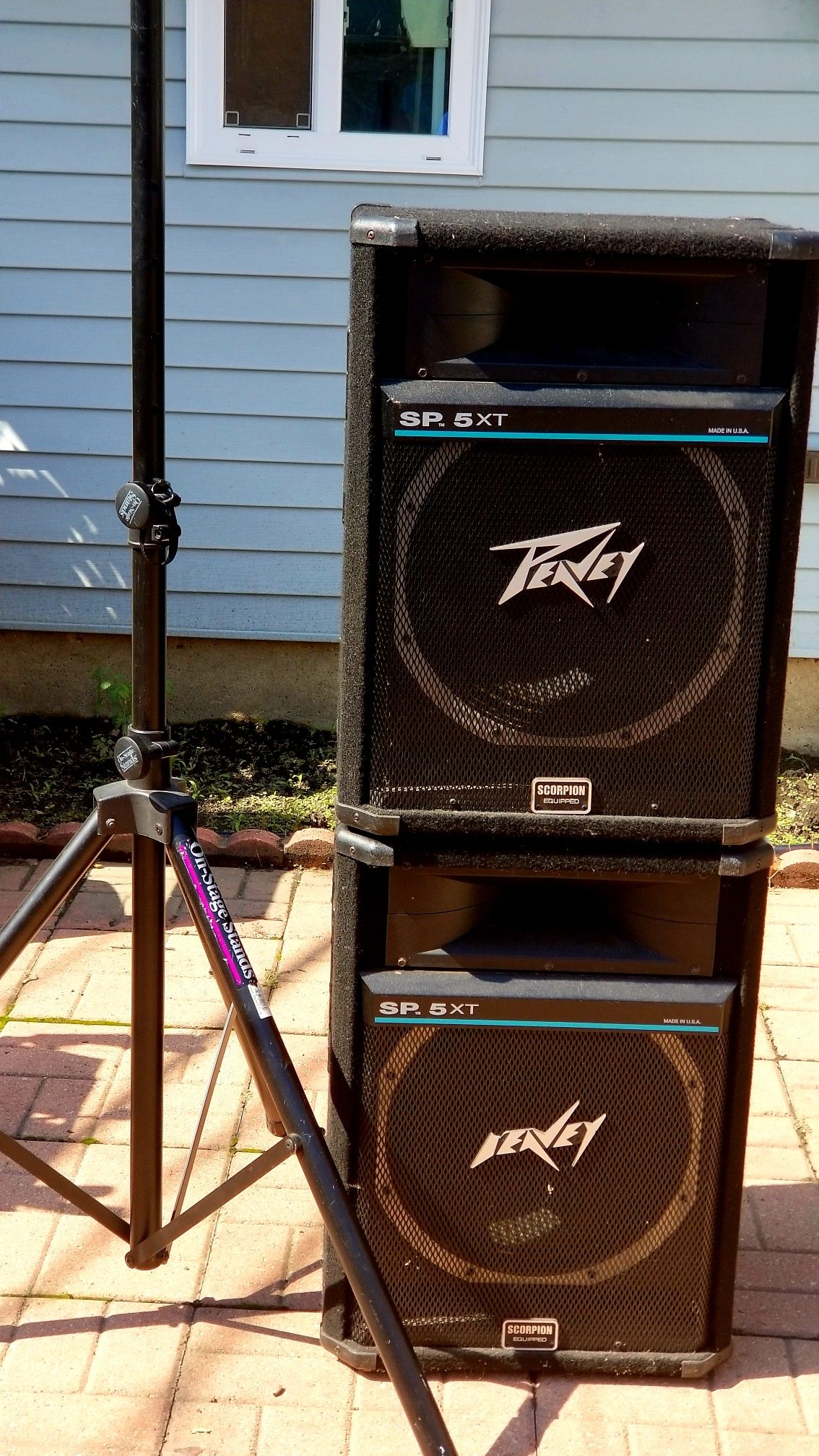 Peavey sp5xt speakers for sale