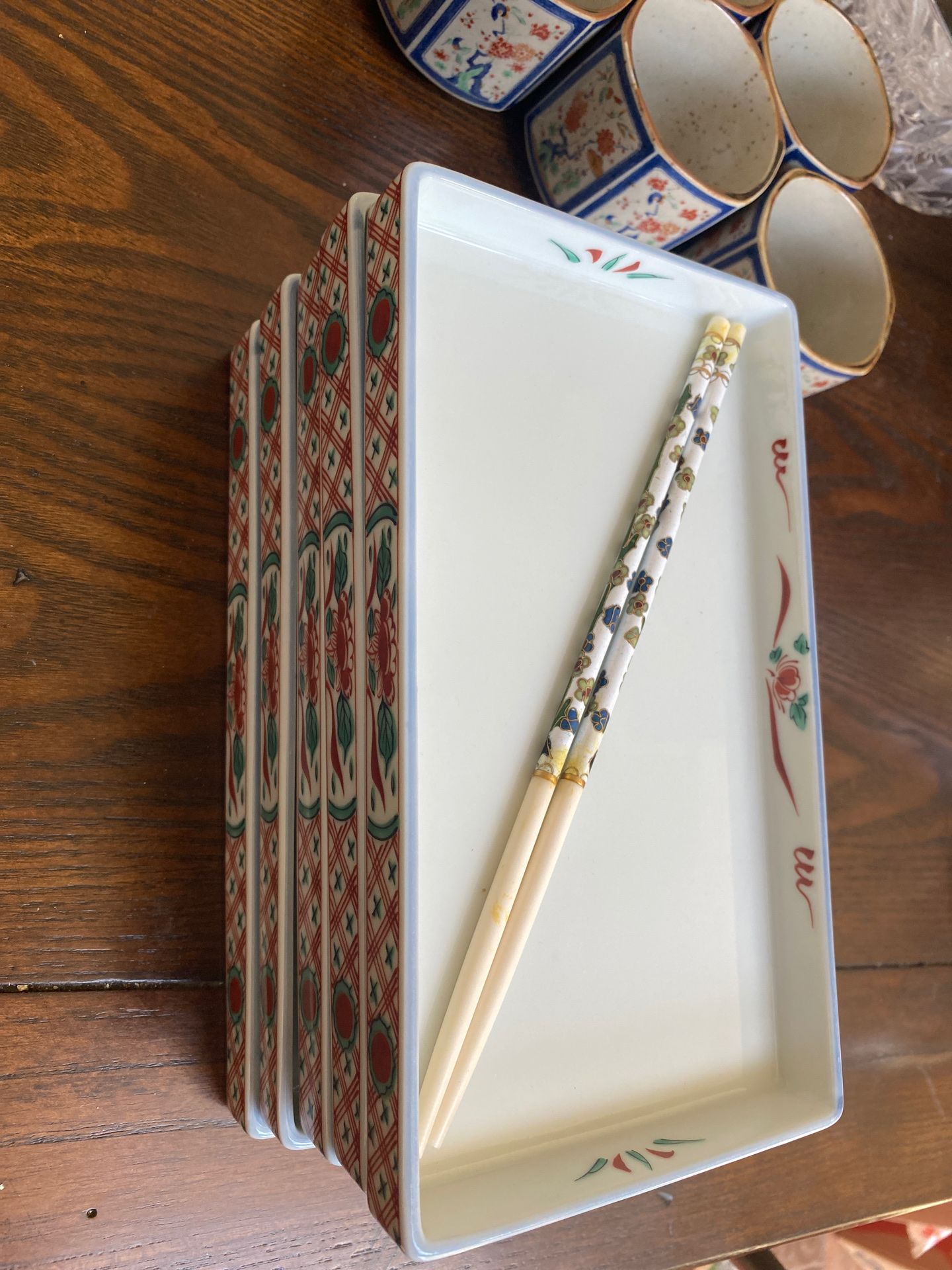 5 piece sushi set. Beautiful chopsticks. Authentic Japanese.