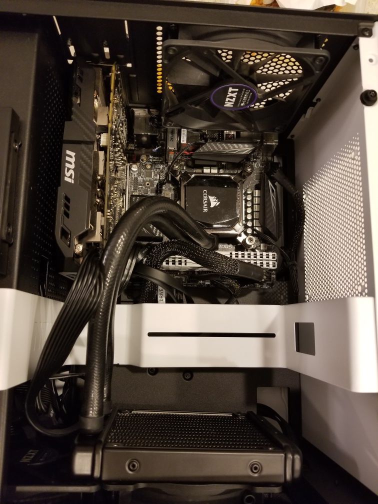 MSI MiniITX Z370I Gaming MB,Intel i78700K 6Core,Corsair 16 GB