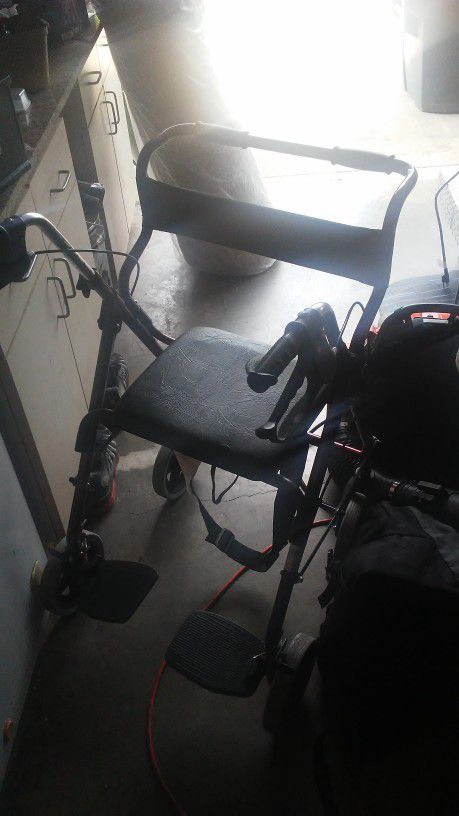 Wheelchair/Walker 