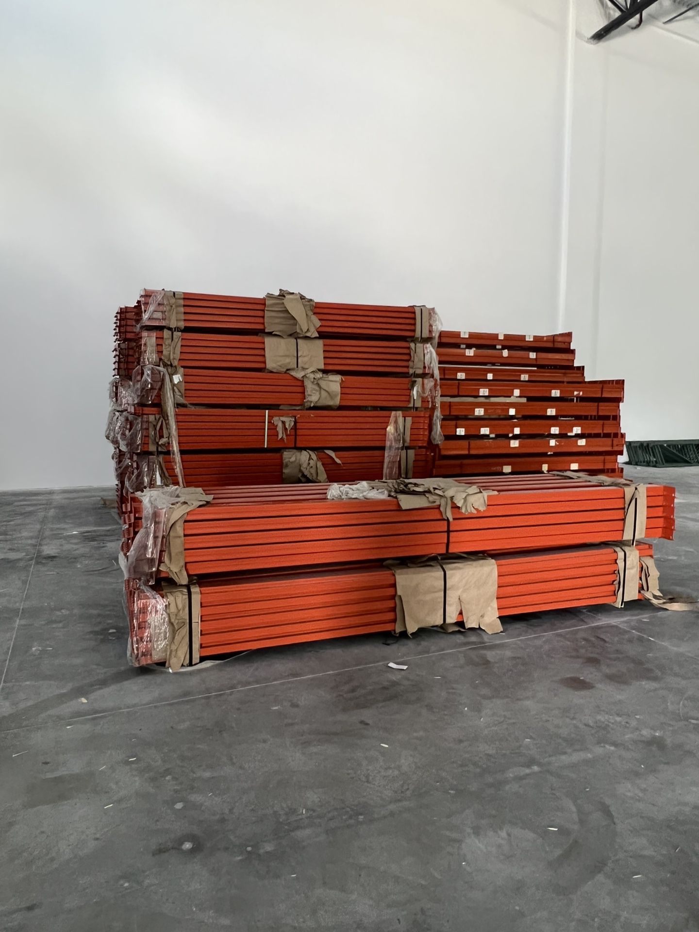 Wire Decks Brand New Pallet Racks Export Forklift Delivery Installs