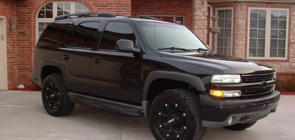2003 Chevrolet Tahoe Black exterior