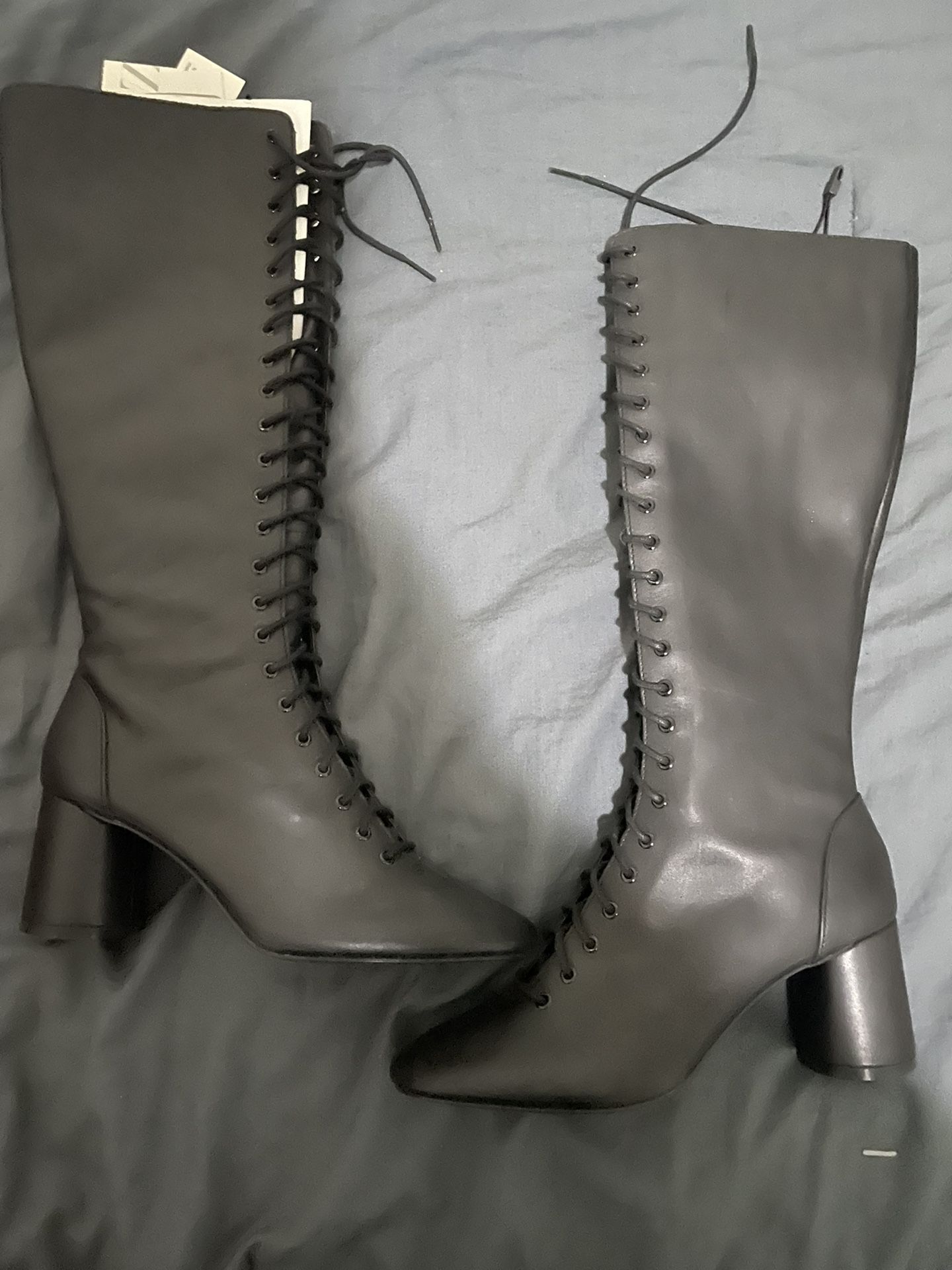 Zara Women Boot Size 7 1/2