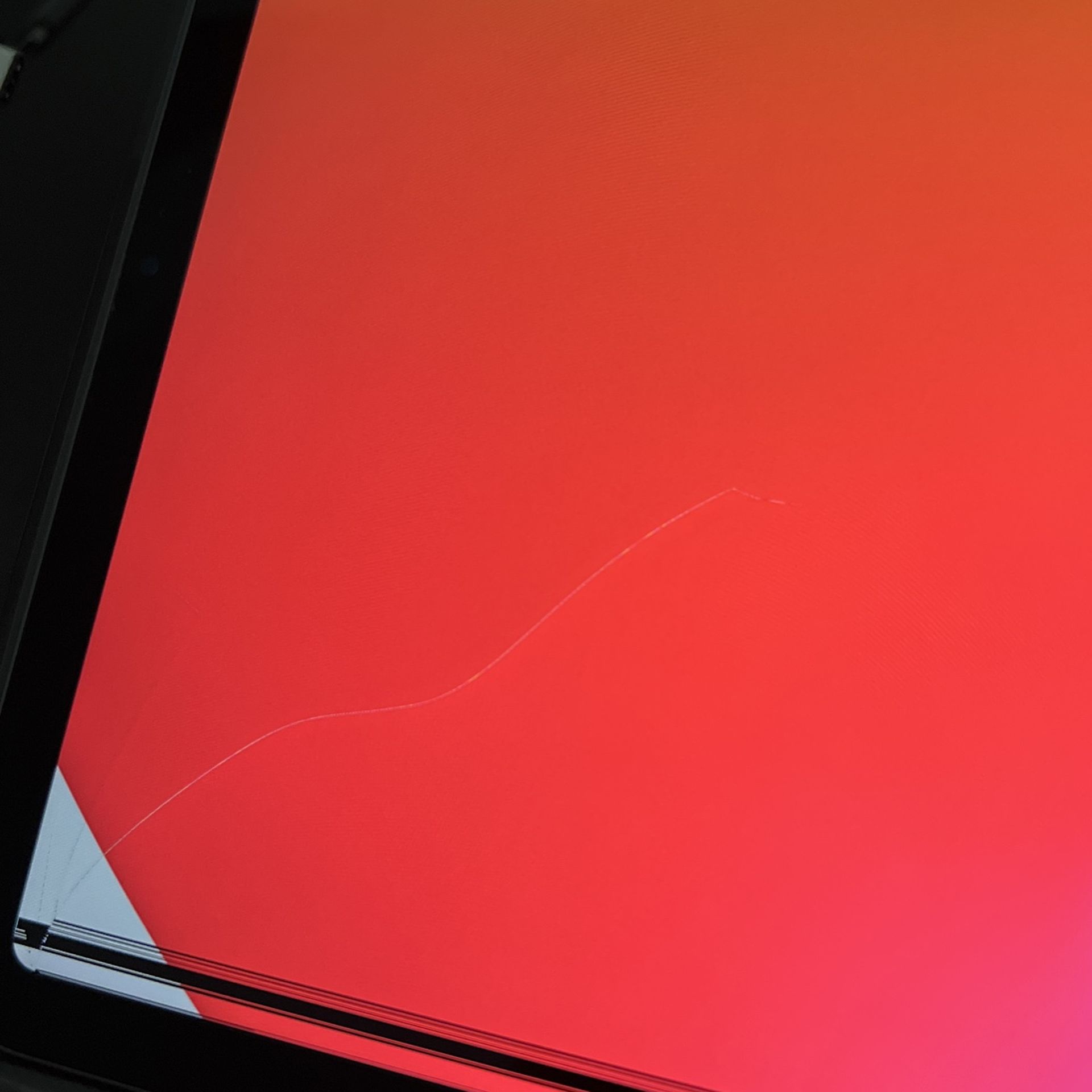 IPAD PRO 64gb 11-inch WIFI Space Grey with Minor Hairline crack