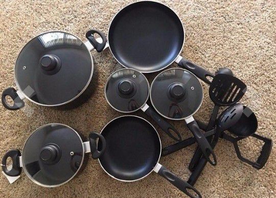 15 Piece Nonstick Cookware Set - Durable Aluminum Pots and Pans
