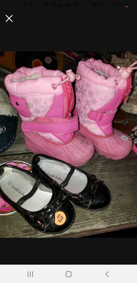 Girls Toddler Size 7 Snow Boots. Pink. Good Condition