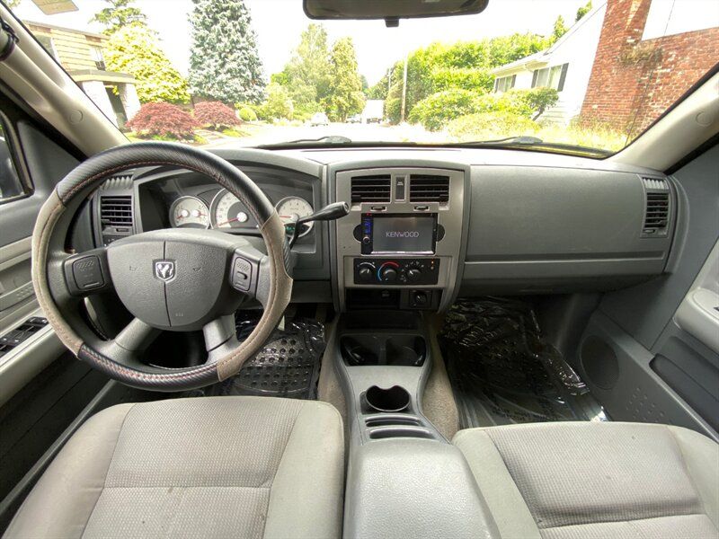 2006 Dodge Dakota SLT SLT 4dr Quad Cab