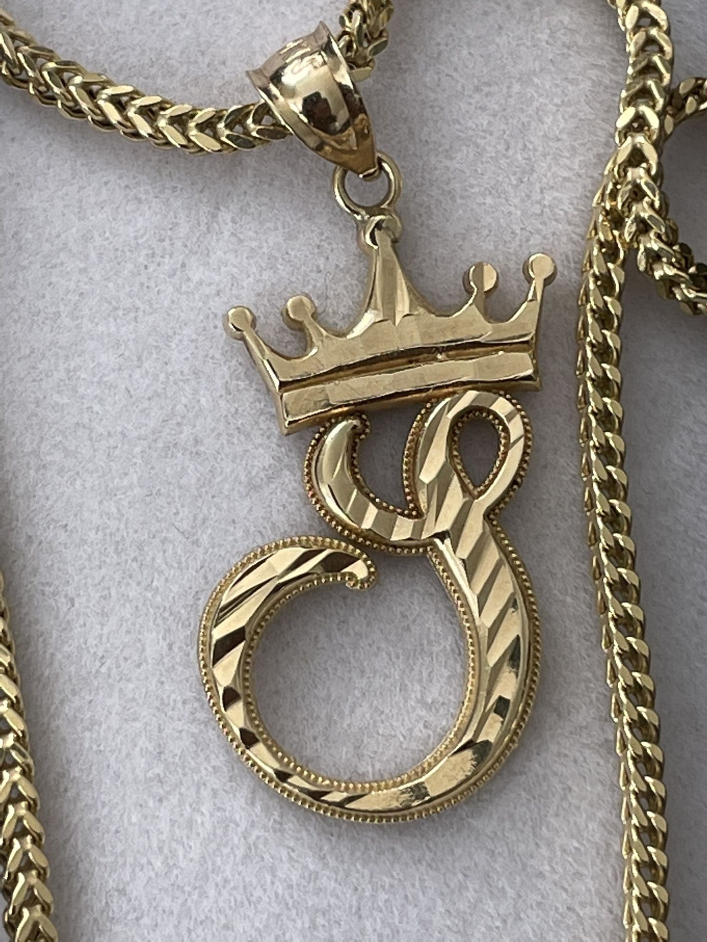 10k GOLD “s” Letter With crown With 22 Inch FRANCO CHAIN