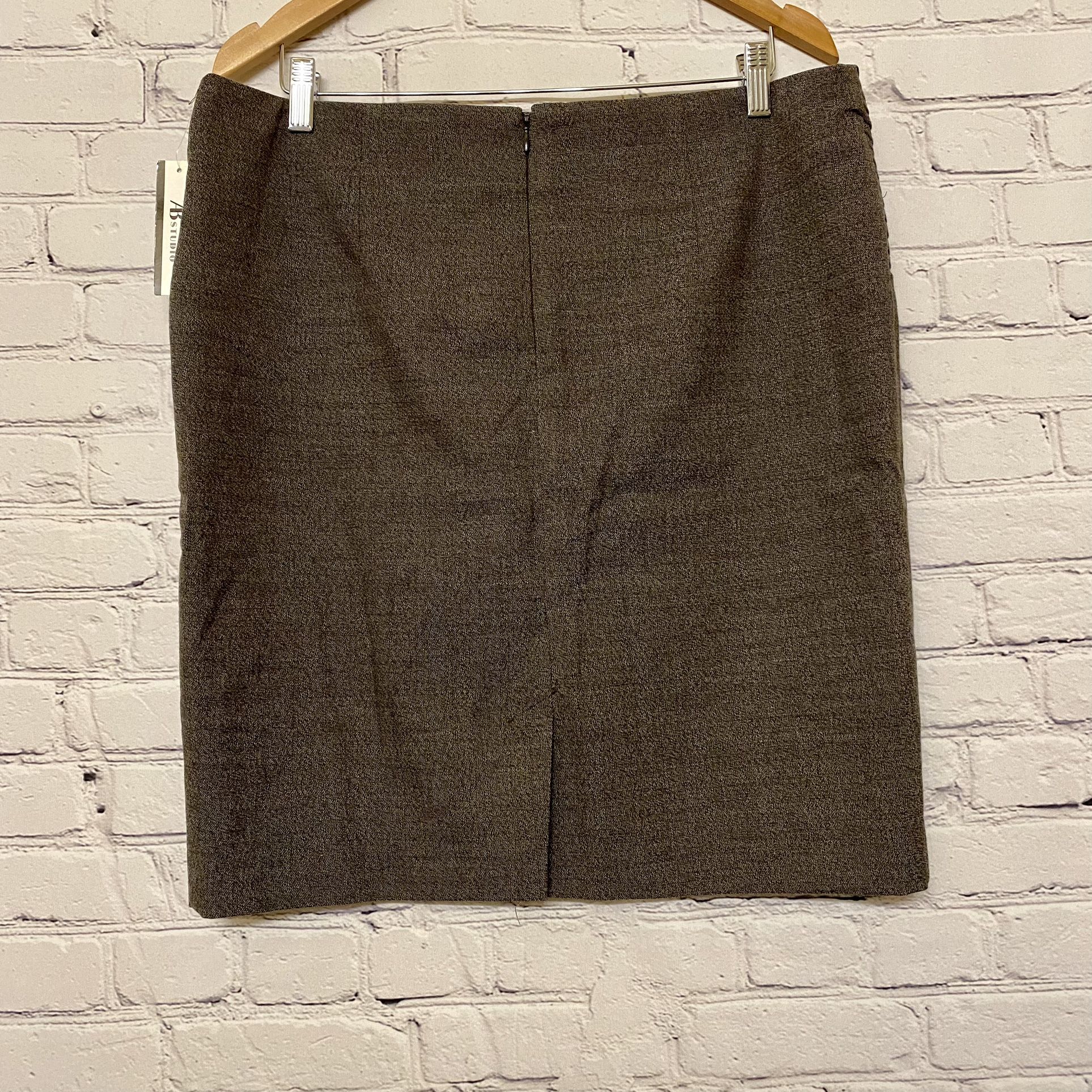 AB Studio Women’s Pencil Skirt w/ Pleat Detail Brown Spice Market Size 12 NWT