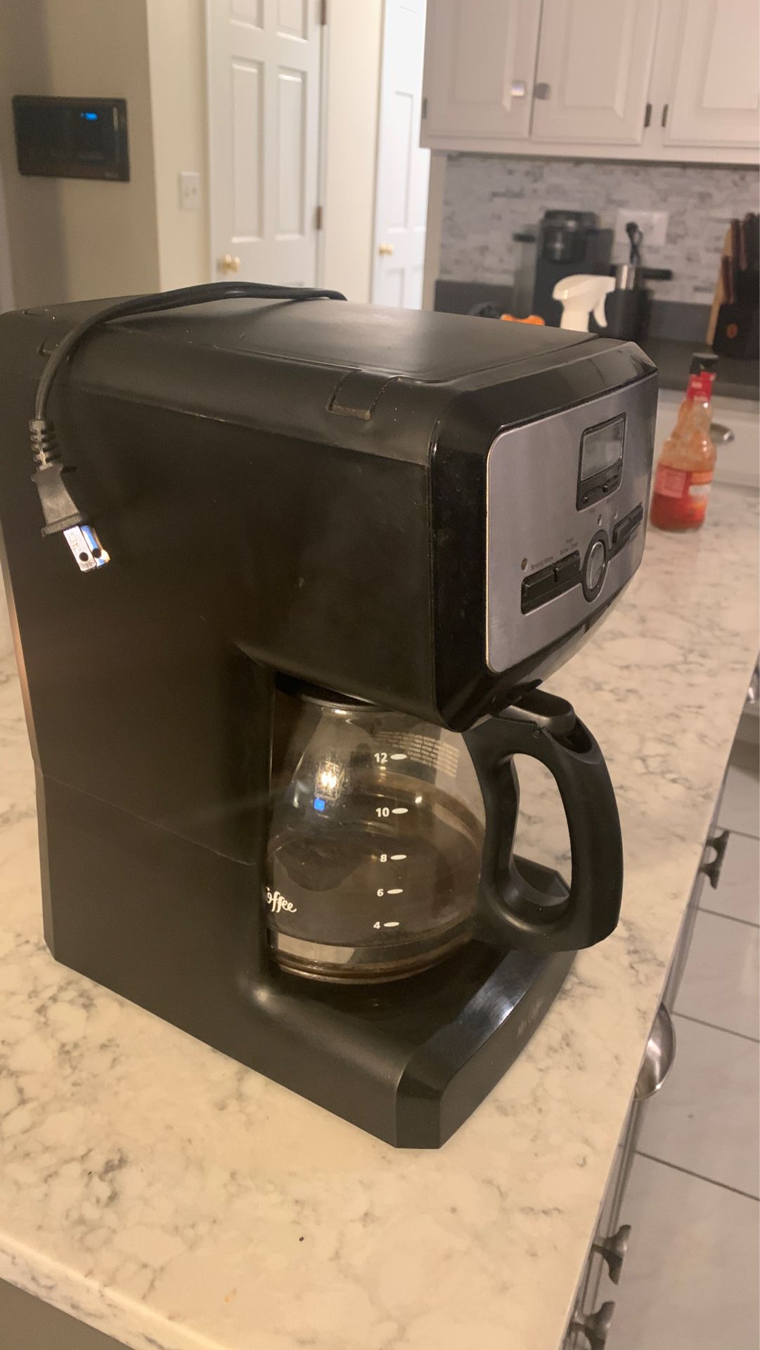 Coffee pot