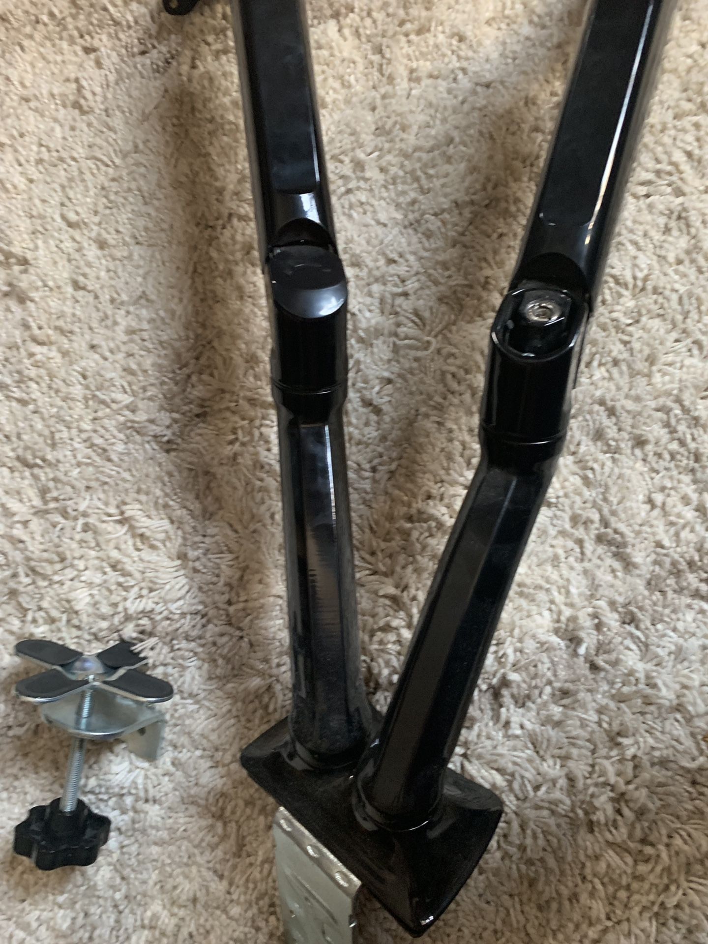 Loctek Dual monitor stand