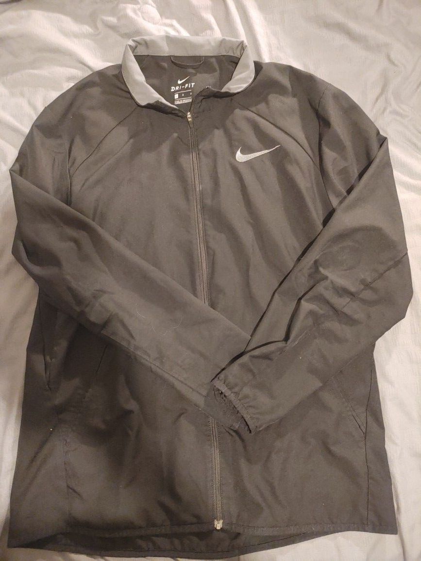 Nikes wind breaker