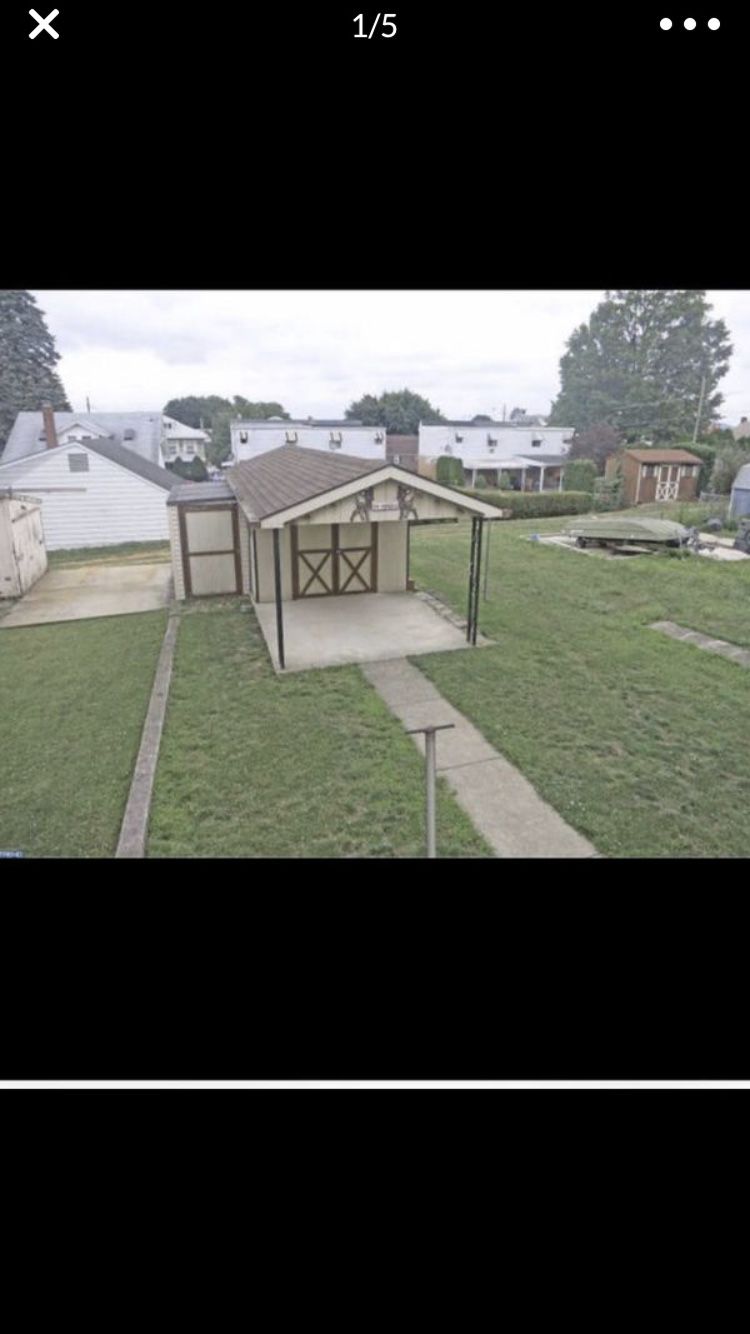 Shed ... 17ft by 7 1/2 ft ... $1200 or best off