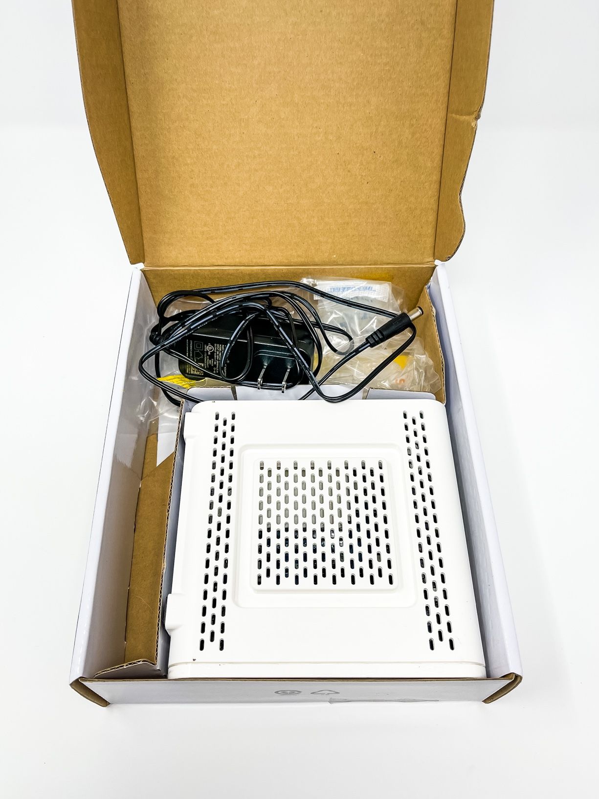 Arris Surfboard SB6190 DOCSIS 3.0 Cable Modem