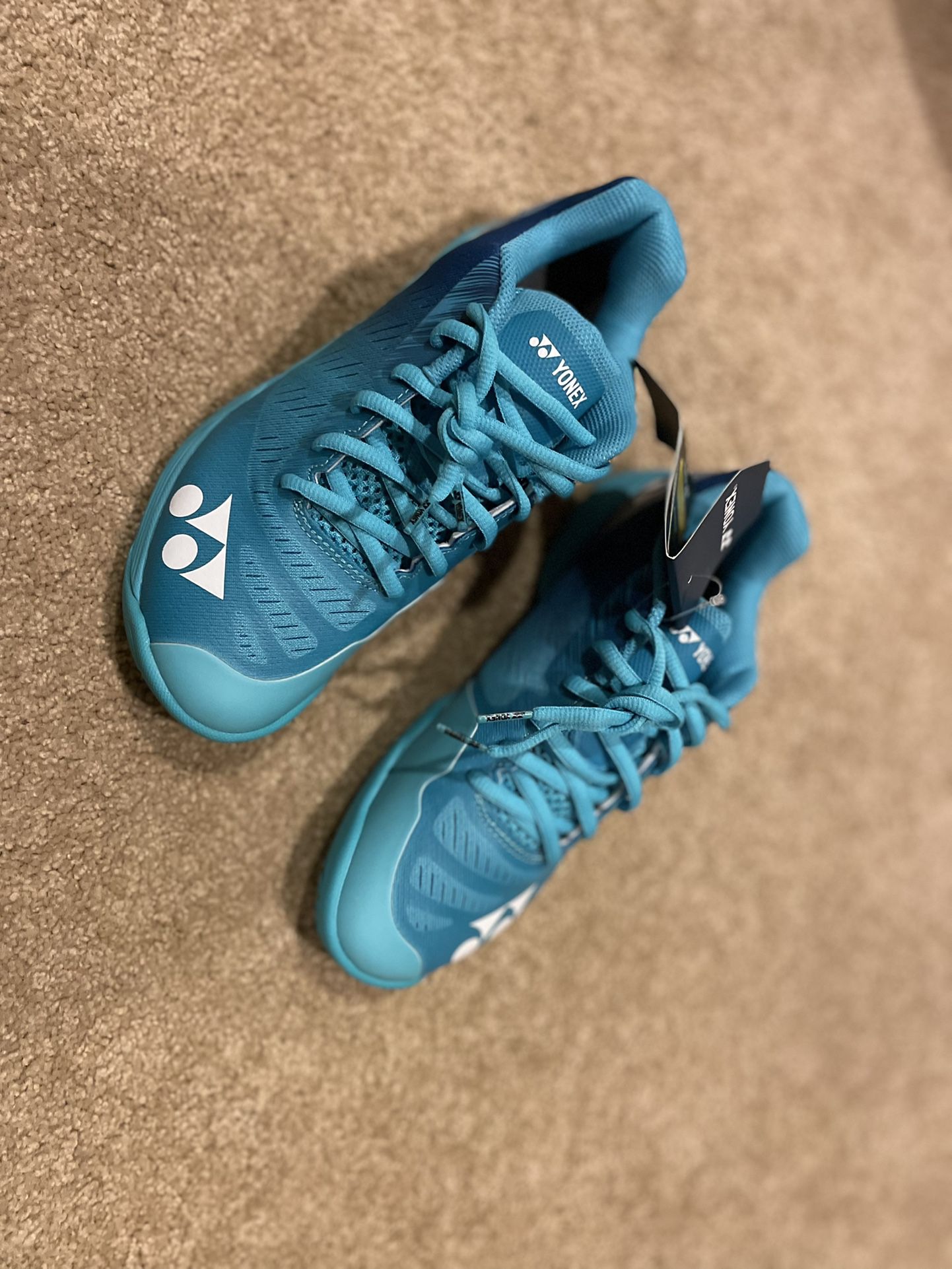 New Yonex Aerus Z women badminton shoes size 8