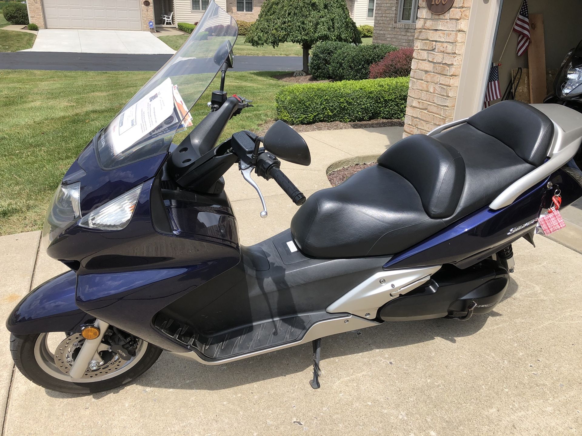 2006 Honda Silverwing, automatic, fuel injected, water cooled, runs