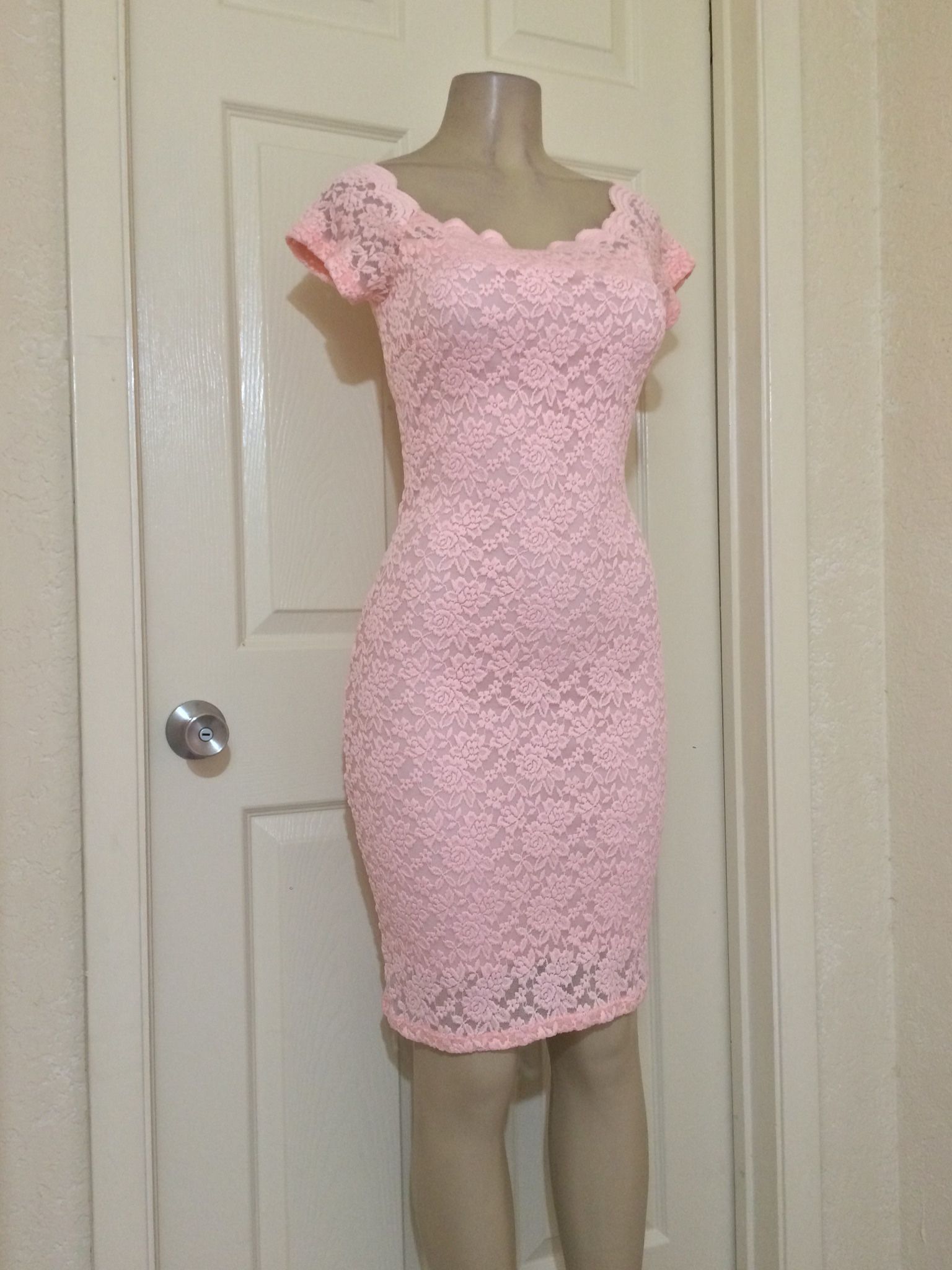*Blush Lace Off-Shoulder Dress •M
