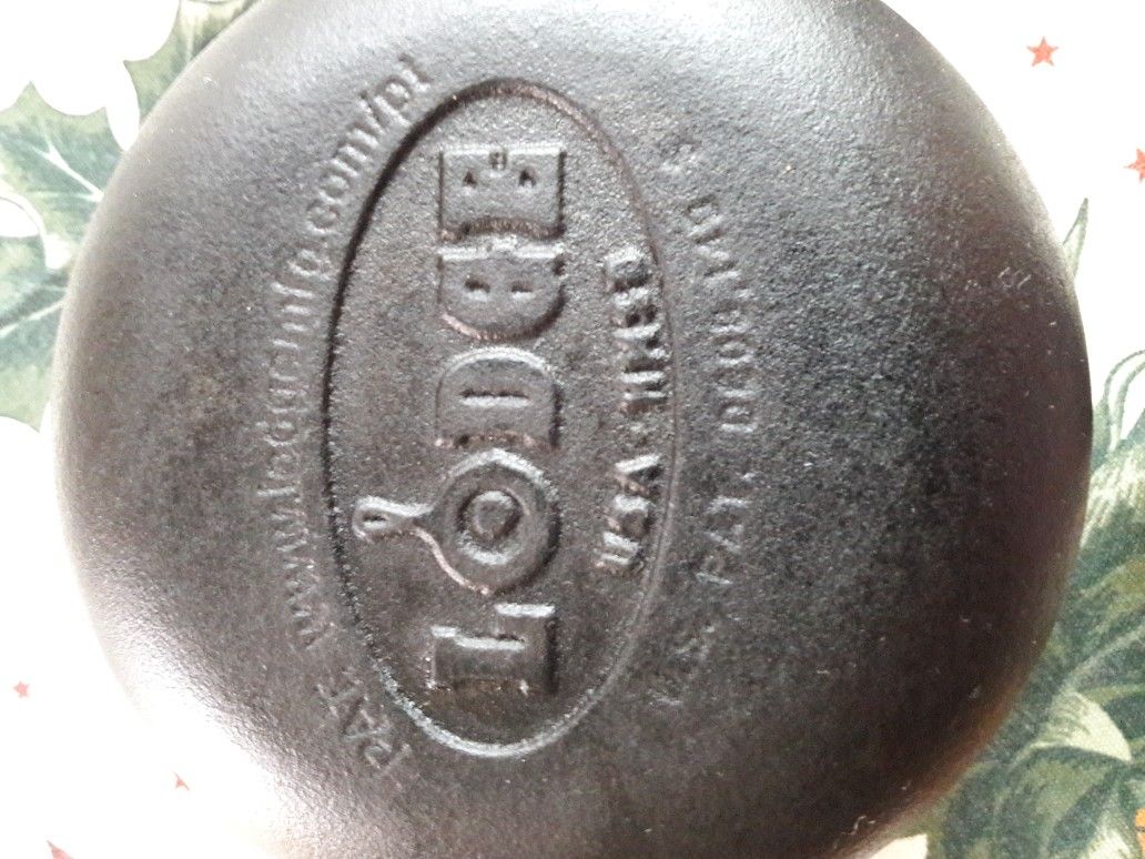 Cast iron pan set.