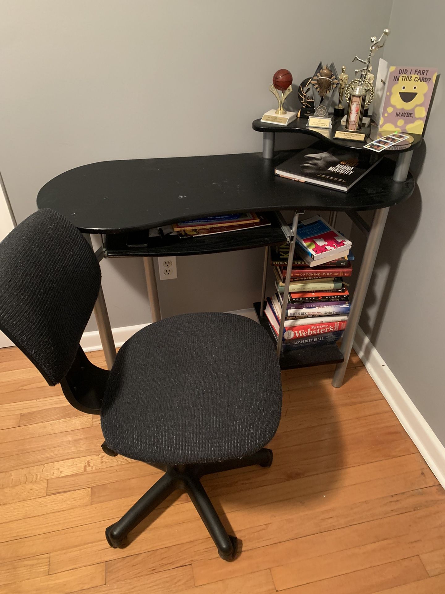 Desk And Rolling Chair