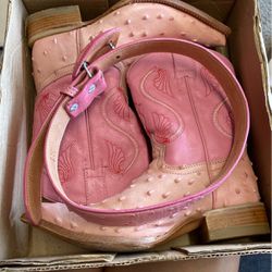 Cowgirl Boots And Belt In Pink  Thumbnail
