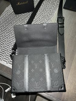 Louis Vuitton Mens Bag  Thumbnail