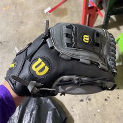 Wilson Softball Glove Size 12 Inch Thumbnail