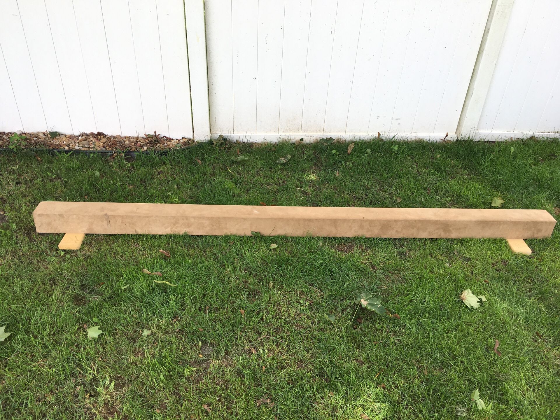 Gymnast Hut Balance Beam The Best Picture Of Beam