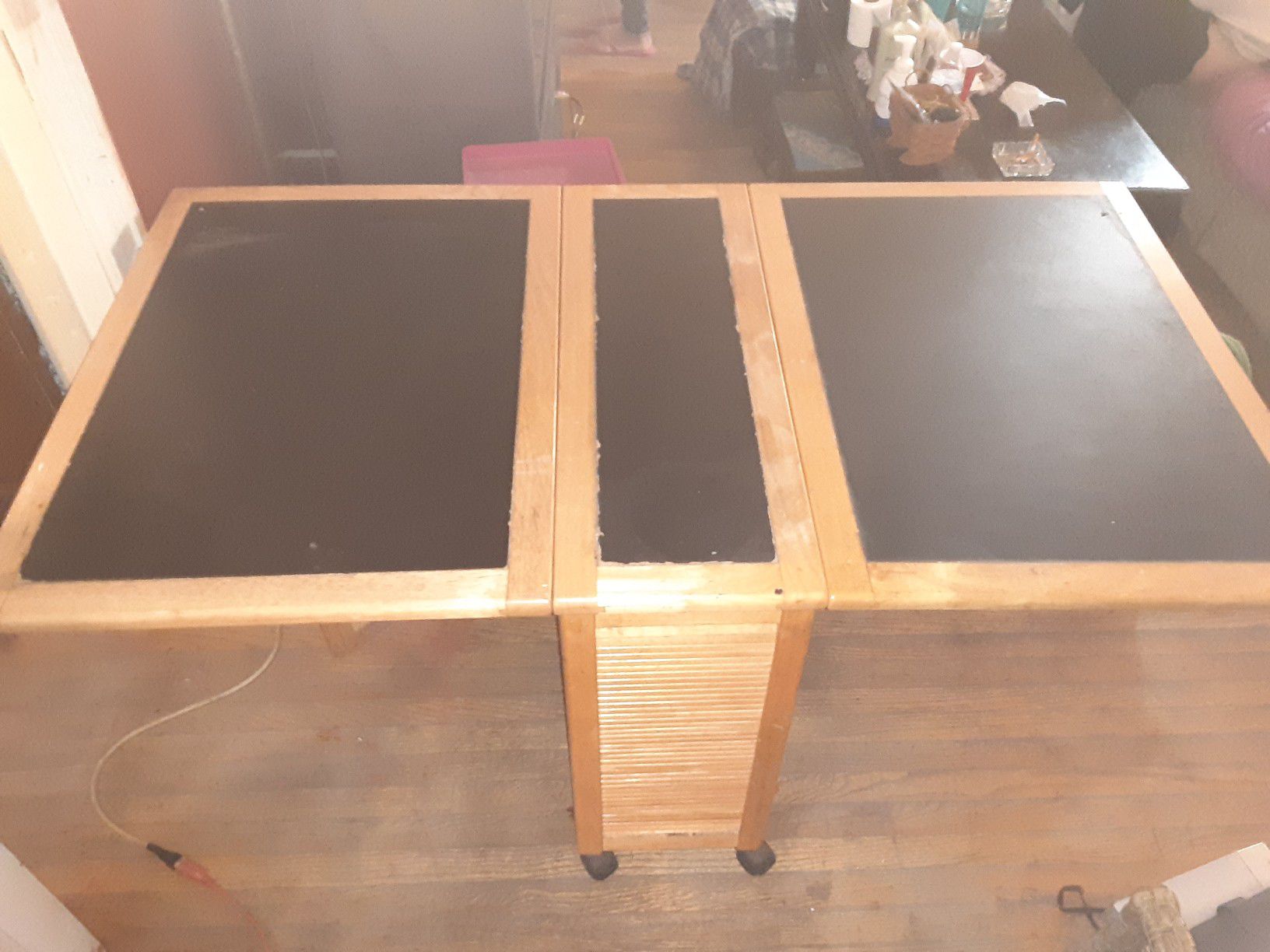 kitchen table converts to bed