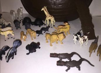 Vintage 1970 S Arco Gas Station Noah S Ark Toy Animals For Sale In Rancho Cucamonga Ca Offerup