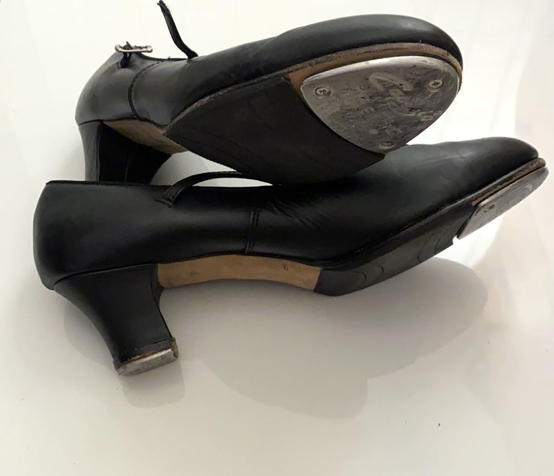 Capezio Jr Footlight Tap Shoes Women’s 11
