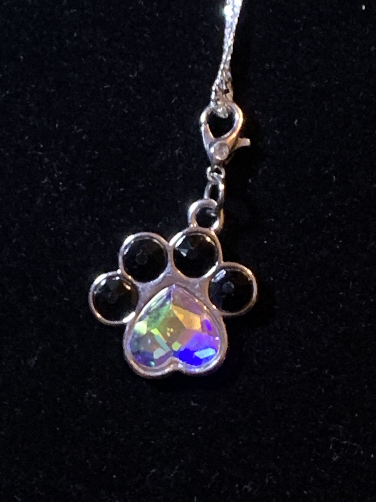 Beautiful Stamped .925 Silver Chain With Genuine Swarovski Crystal Heart Paw Print Pendant