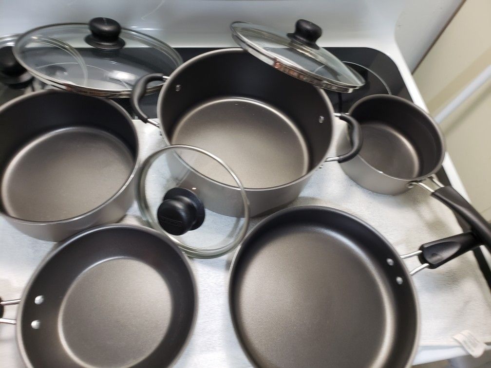 9 Piece Cooking Pots