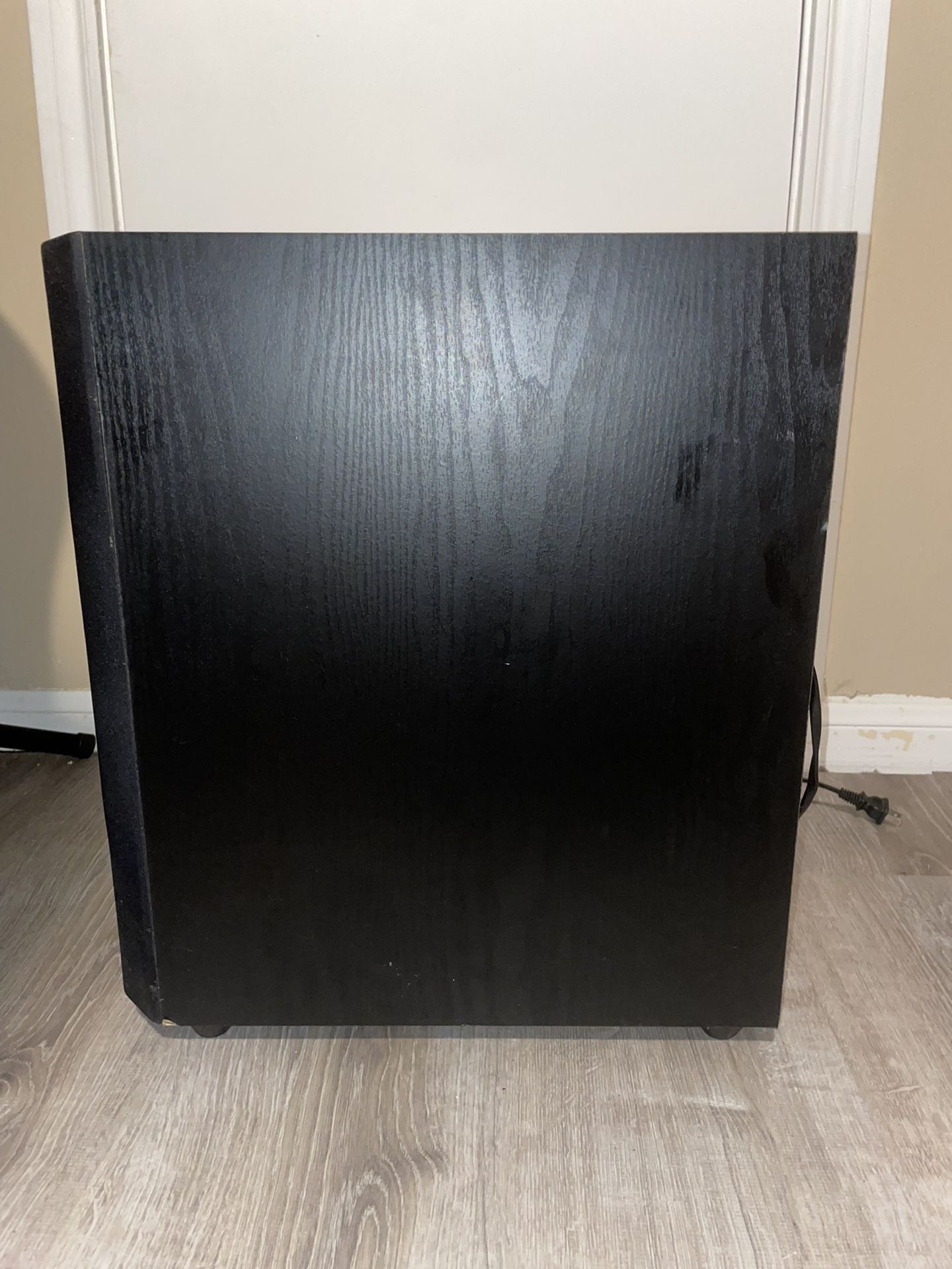 Onkyo SKW-540 Powered Subwoofer Open To Offers! 