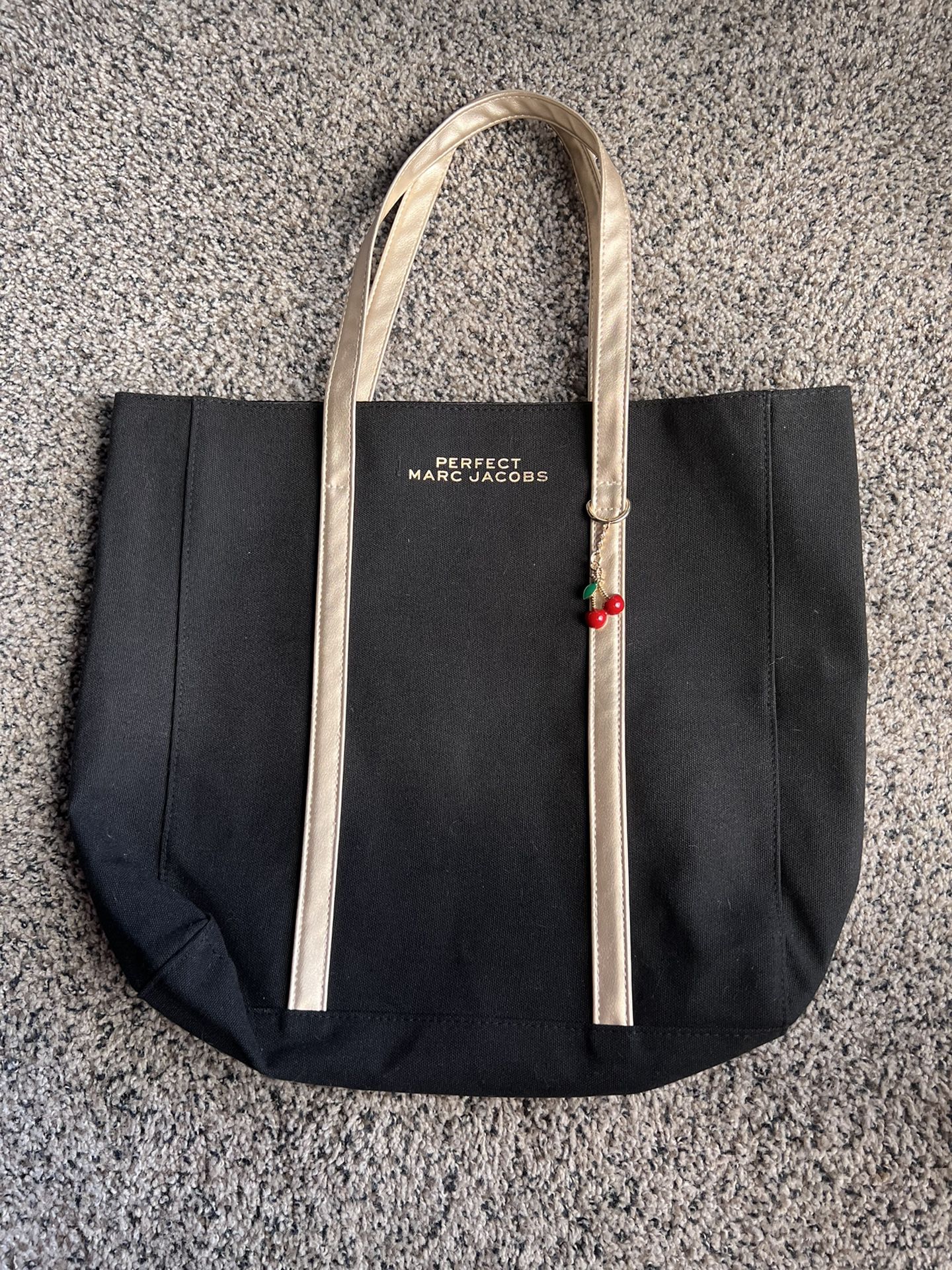 Perfect Marc Jacobs tote