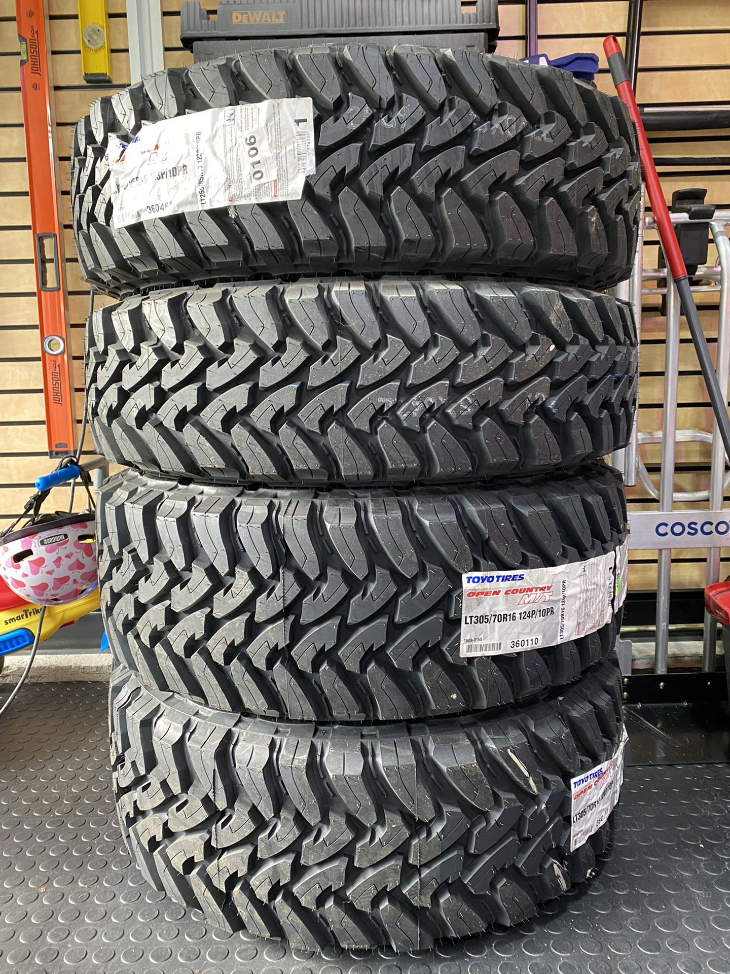 Toyo Tire Open Country M/T Mud-Terrain Tires (2) 305/70R16 (2) 255/85R16 NEW Staggered 33"