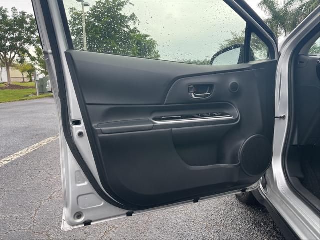 2017 Toyota Prius c