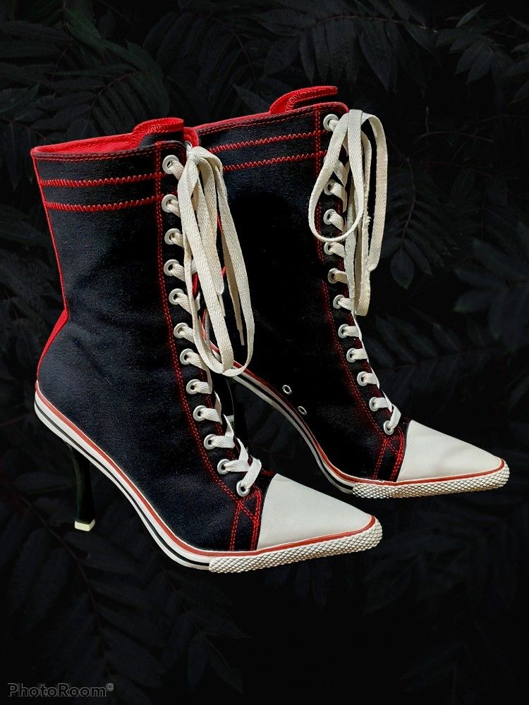 Converse Stilletto Shoes Siz 7.5