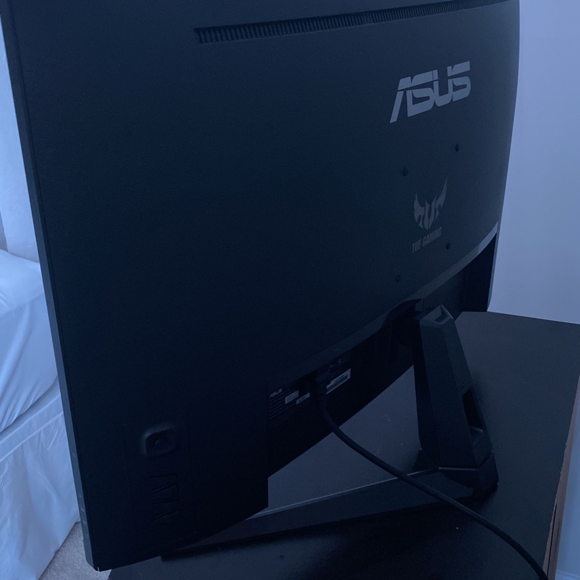 ASUS TUF Gaming Monitor 31.5” Curved