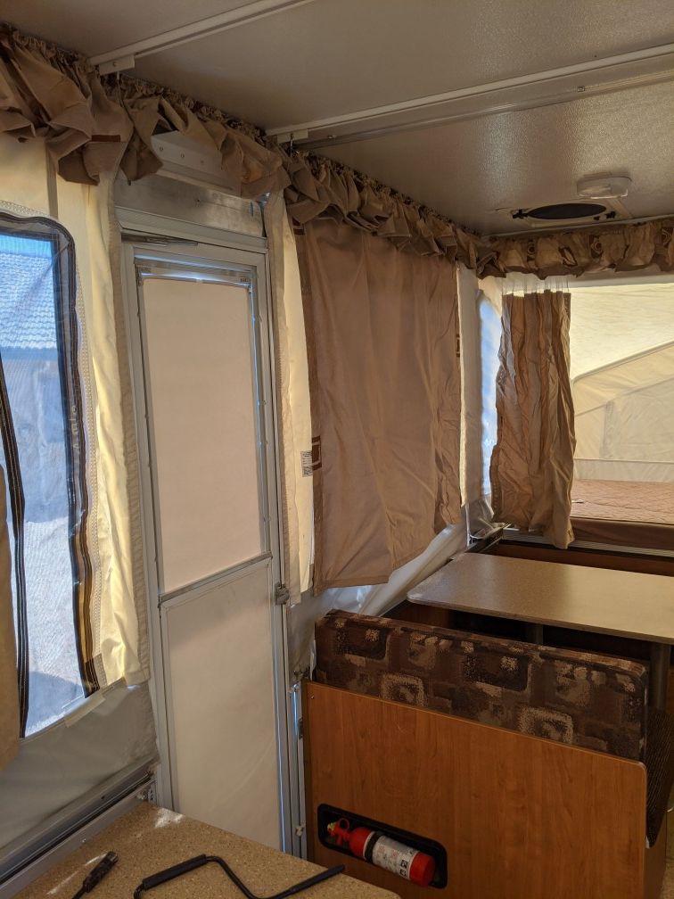 2010 Rockwood Freedom pop up camper for Sale in Phoenix, AZ - OfferUp