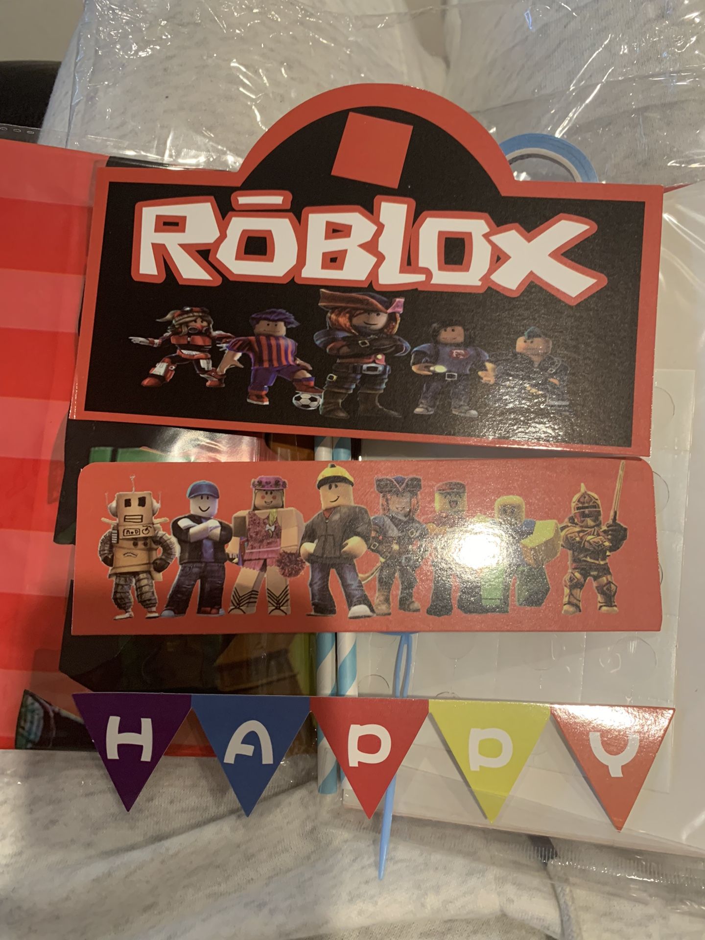 Roo-blox Birthday Party Decoration
